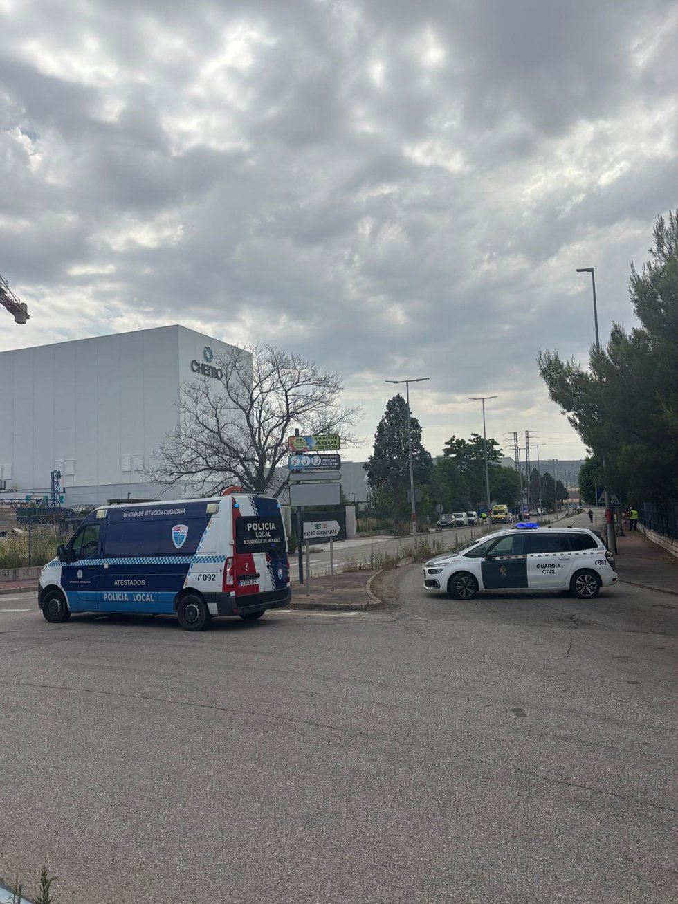 Cuatro heridos leves y más de 600 trabajadores desalojados tras una explosión en una farmaceútica de Azuqueca 