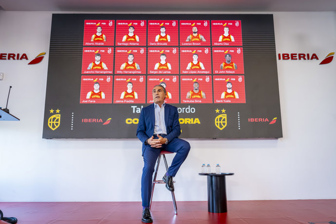 Sergio Scariolo durante el anuncio de la lista del Eurobasket 2025