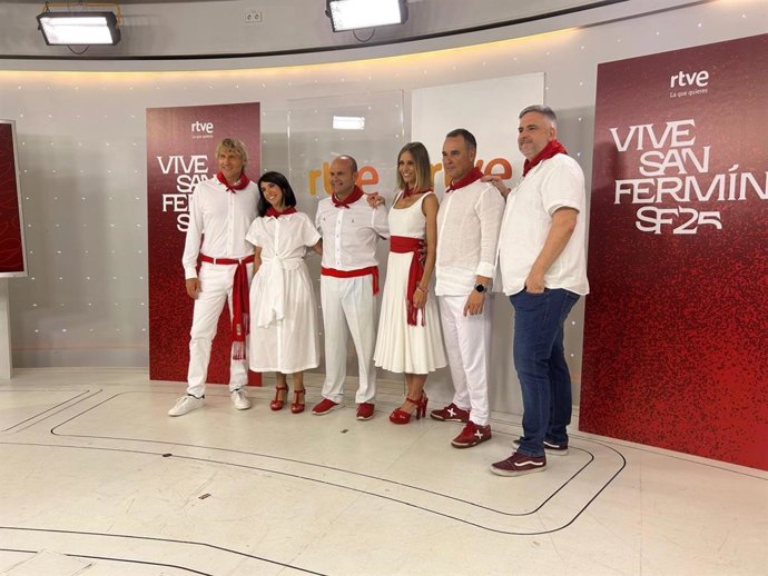 RTVE se volcará desde el próximo lunes 7 y hasta el 14 de julio con la cobertura de los Sanfermines 2025, para lo que ha preparado un despliegue de más de 100 personas que se trasladan hasta Pamplona, 32 cámaras, tres tirolinas y la IA.