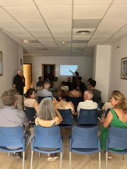 Reunión para la rehabilitación del parque de El Tirador