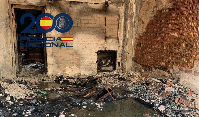 La casa incendiada en Coria del Río.