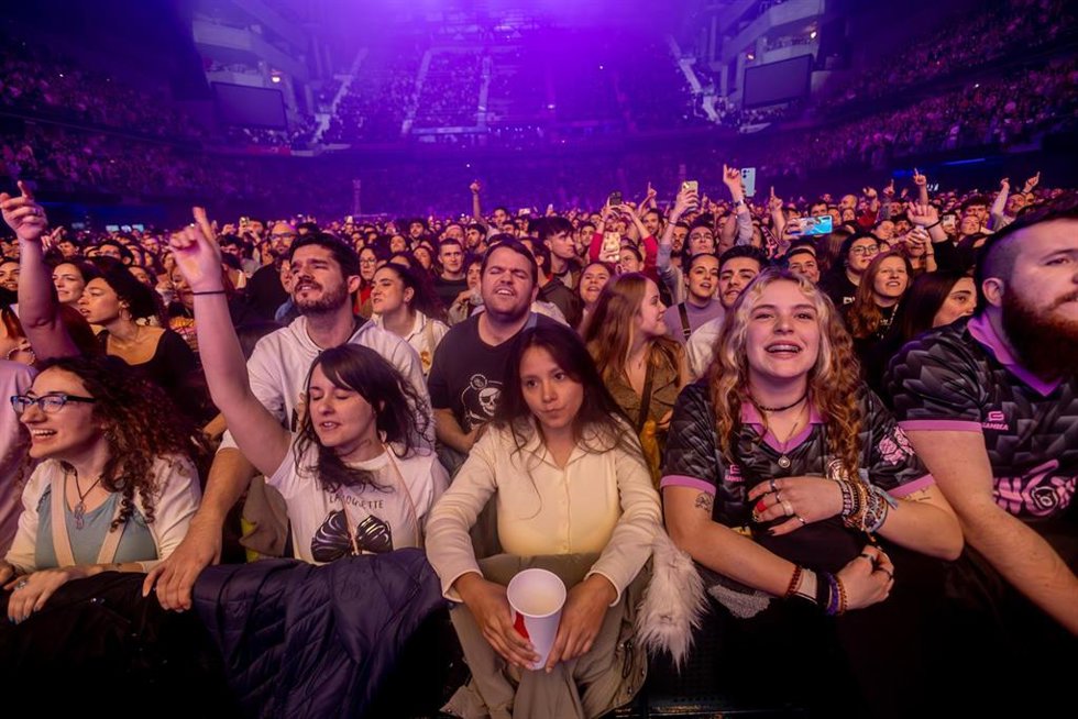 Archivo - Público durante el concierto de la banda Pignoise, en el Movistar Arena, a 7 de marzo de 2025, en Madrid (España). Pignoise es una banda de pop punk formada por el exfutbolista del Real Madrid Álvaro Benito (cantante, guitarrista y compositor)