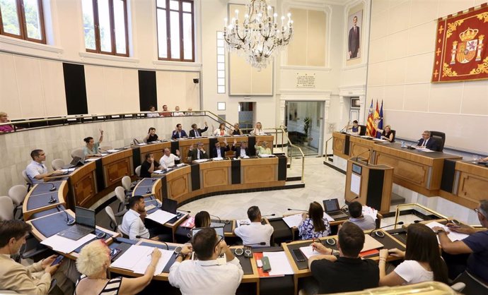 Imagen del pleno ordinario de julio de la Diputación de Alicante