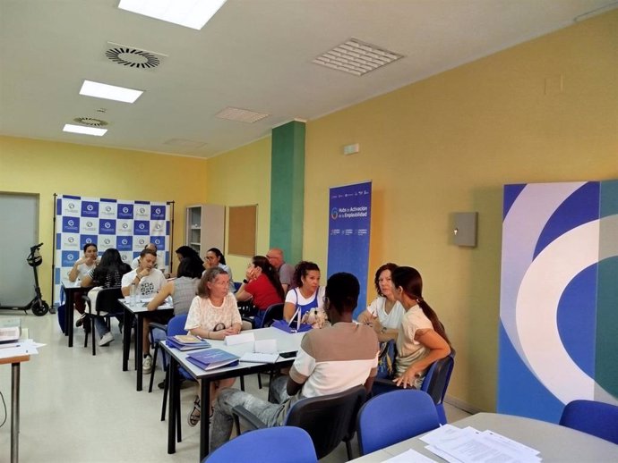 Programa de orientación laboral 'Hubs de Activación de la Empleabilidad' en Huelva.