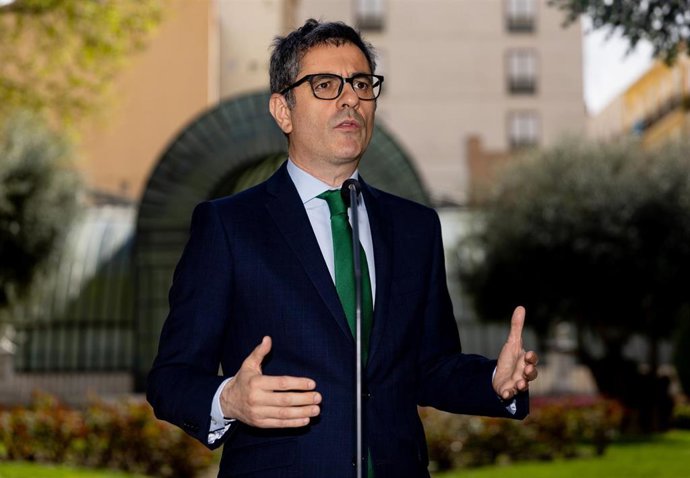Archivo - El ministro de la Presidencia, Justicia y Relaciones con las Cortes, Félix Bolaños, comparece ante los medios, en el Palacio de Parcent, a 3 de abril de 2024, en Madrid (España).