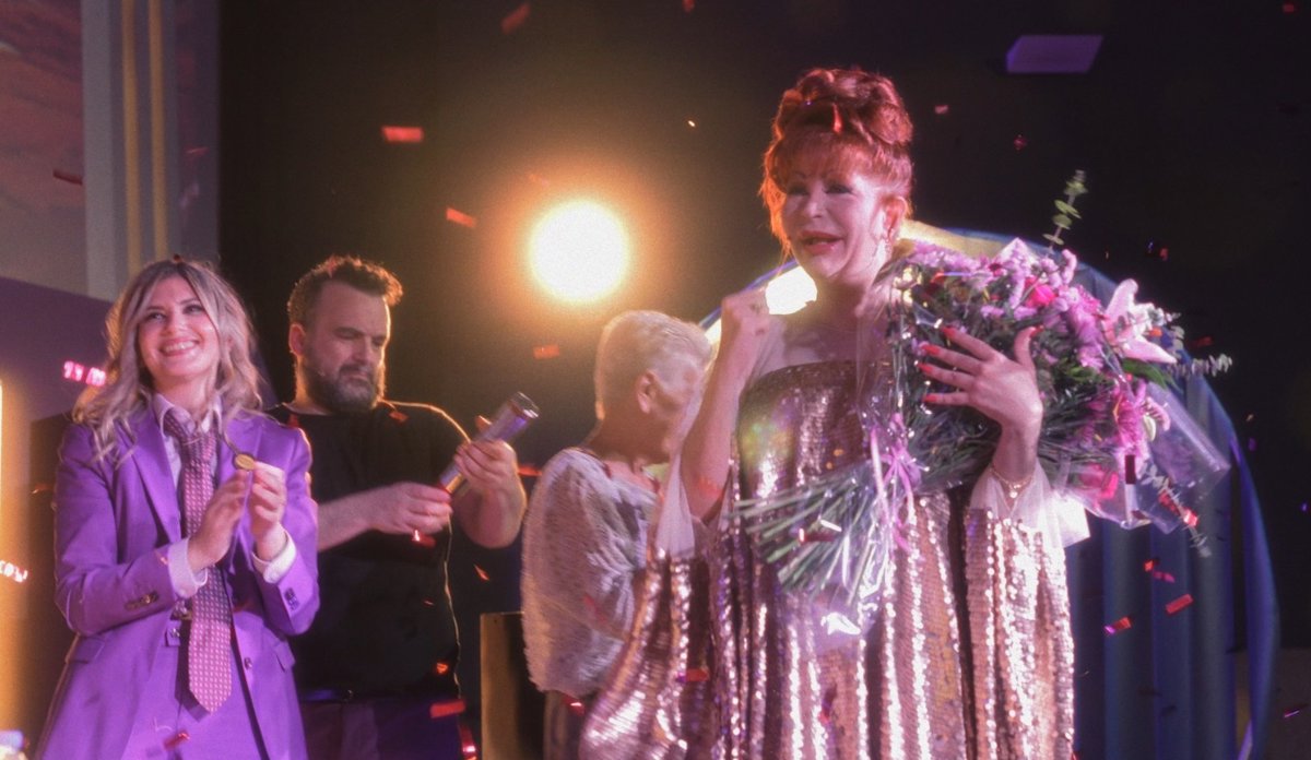 Yurena amadrina la marciana presentación de  Superestar  de Netflix:  Gracias por hacer justicia después de tantos años 