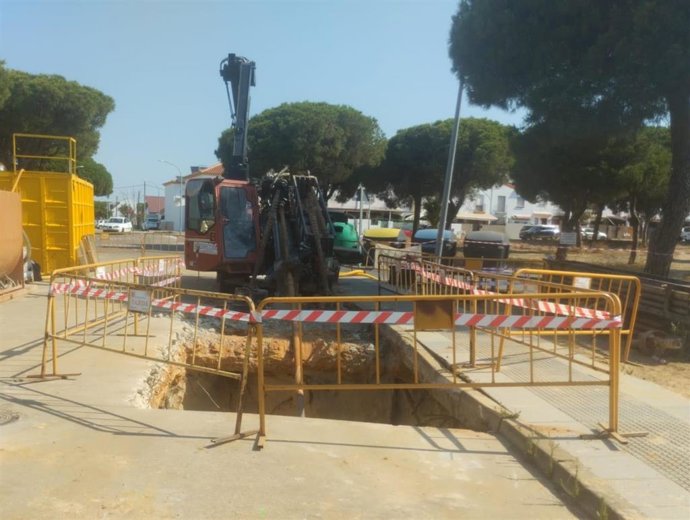 Refuerzo de la red eléctrica de Mazagón (Huelva).