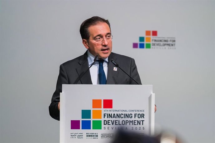 Albares llama a los países a cumplir con el objetivo del 0,7% del PIB para Ayuda Oficial al Desarrollo.