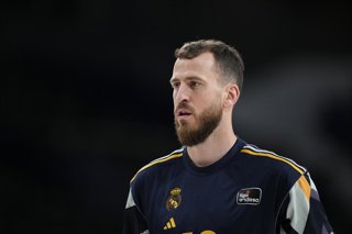 Archivo - Sergio Rodriguez of Real Madrid warms up during the spanish league, Liga ACB Endesa Semifinal 2, basketball match played between Real Madrid and FC Barcelona at Wizink Center on May 31, 2024 in Madrid, Spain.