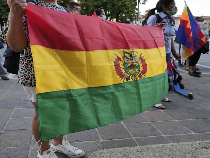 Archivo - Bandera de Bolivia, imagen de archivo.