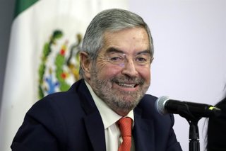 Mexico's Foreign Affairs Minister, Juan Ramon de la Fuente speaks during the presentation of the program for Strengthening the Consular Network in the United States, at the Ministry of Foreign Affairs in Mexico City. on June 20, 2025 in Mexico City, Mexic