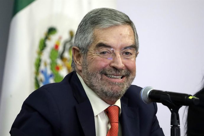 Mexico's Foreign Affairs Minister, Juan Ramon de la Fuente speaks during the presentation of the program for Strengthening the Consular Network in the United States, at the Ministry of Foreign Affairs in Mexico City. on June 20, 2025 in Mexico City, Mexic