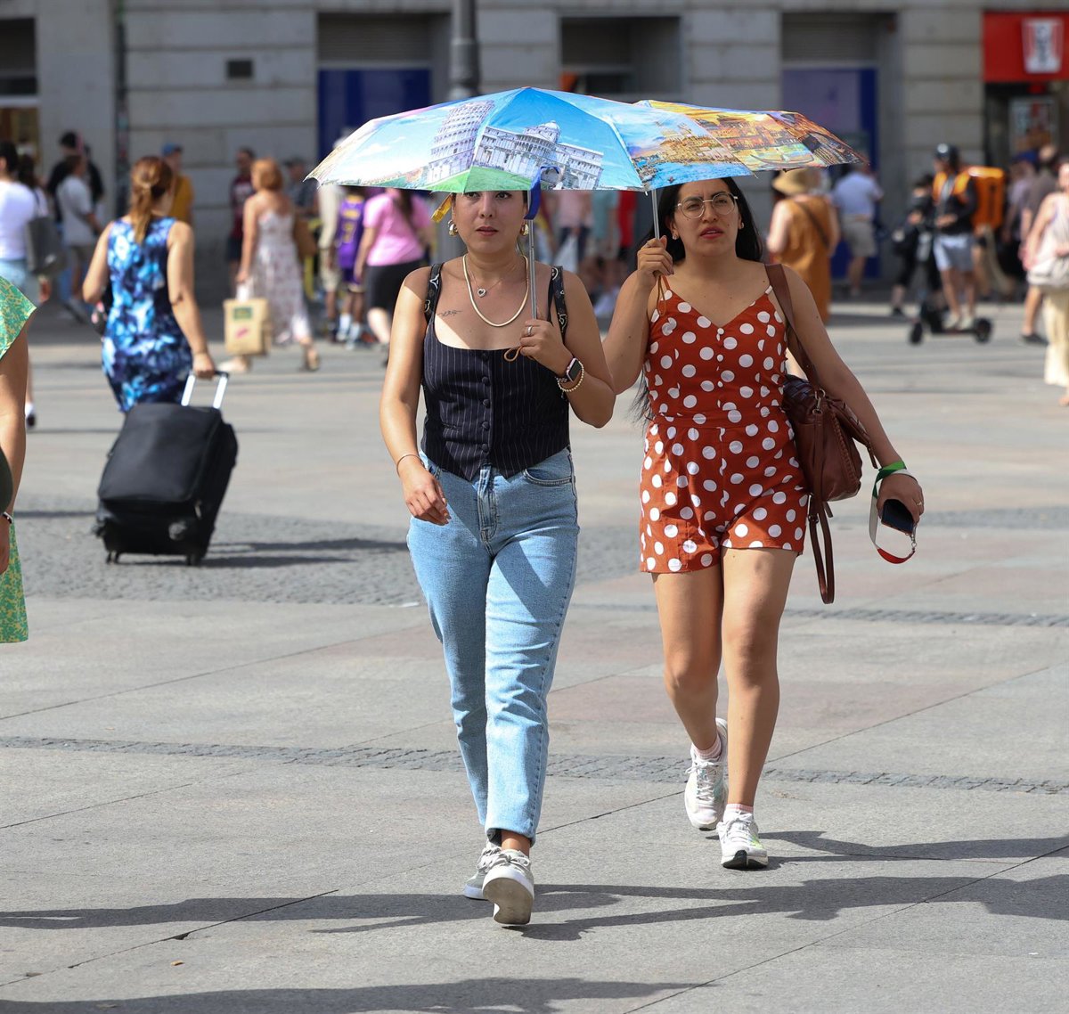 Toda Extremadura excepto el sur de Badajoz continuarán este jueves en alerta naranja por altas temperaturas