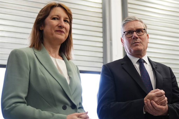 23 June 2025, United Kingdom, Nuneaton: UK Prime Minister Keir Starmer and Chancellor of the Exchequer Rachel Reeves during a visit to Horiba Mira in Nuneaton, to mark the launch of the Government's Industrial Strategy. Photo: Jacob King/PA Wire/dpa