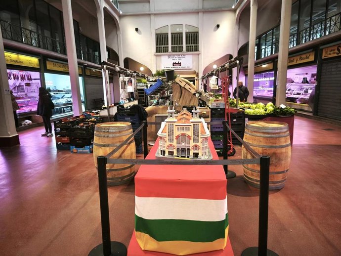 Archivo - Interior del Mercado de San Blas de Logroño