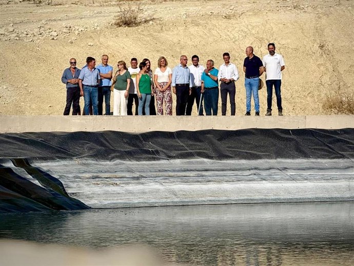 Visita a la comunidad de regantes de La  Alameda, en Villacarrillo