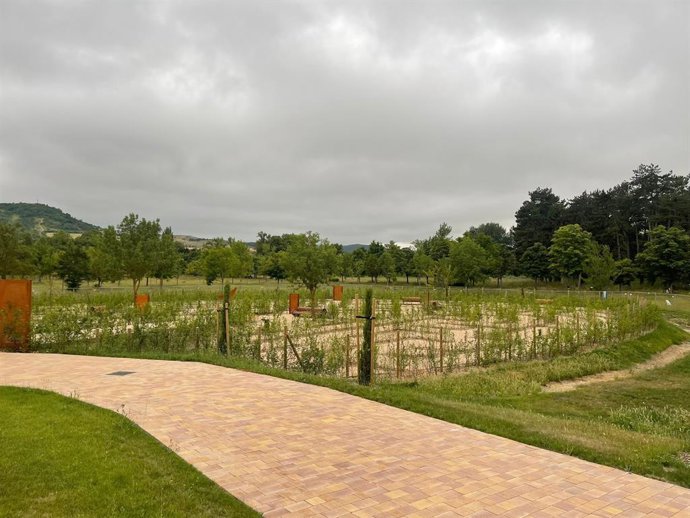 Olarizuko labirintoa Blanca Catalan de Ocon deituko da