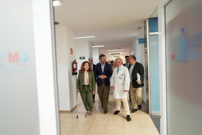 Los Consejeros De Presidencia, Justicia Y Administración Local, Y De Sanidad, Miguel Ángel García Martín Y Fátima Matute, En El Hospital La Princesa