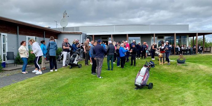 Promoción del Patronato de Turismo en Reikiavik por el aniversario de la llevada a la provincia del turoperador internacional Golf Saga.