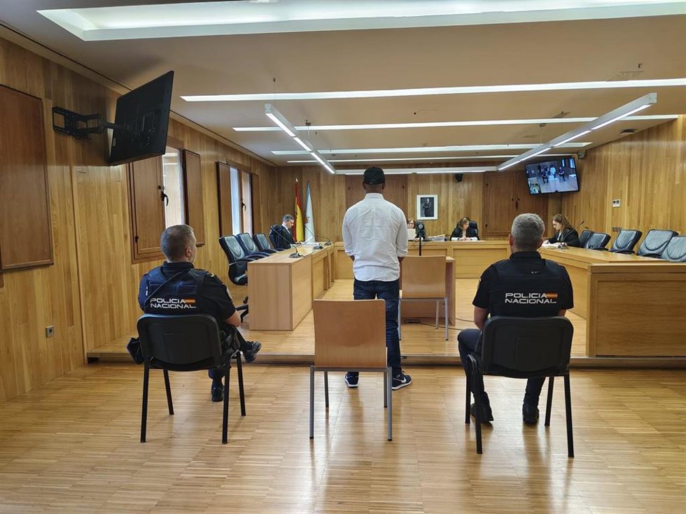 Acusado por violación en la Audiencia Provincial de Lugo.