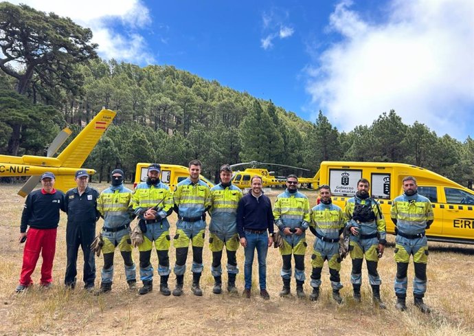 Los helicópteros EIRIF reforzarán la vigilancia contra incendios en Bajada de la Virgen de los Reyes (El Hierro)
