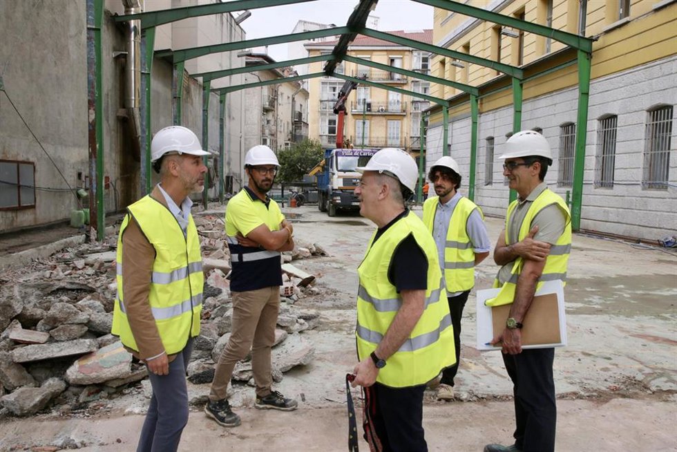 El consejero de Educación, Sergio Silva, visita las obras del IES Santa Clara