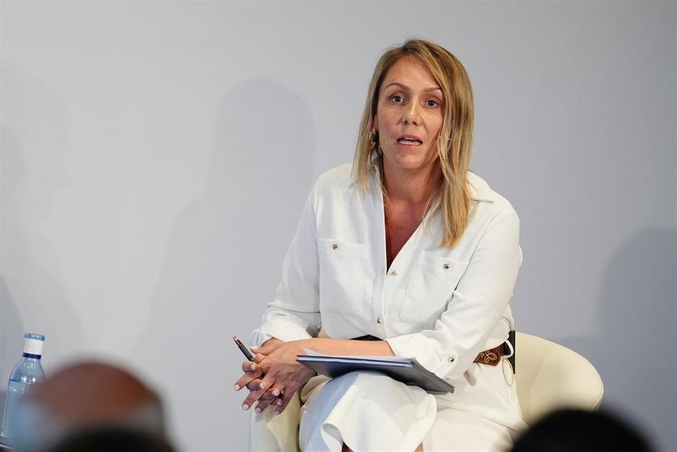 La eurodiputada del PP, Alma Ezcurra durante la presentación de la Ponencia Política del XXI Congreso Nacional del Partido Popular. A 17 de junio de 2025 en Sevilla, Andalucía (España). 