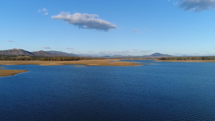 Embalse de Borbollón en la Sierra de Gata