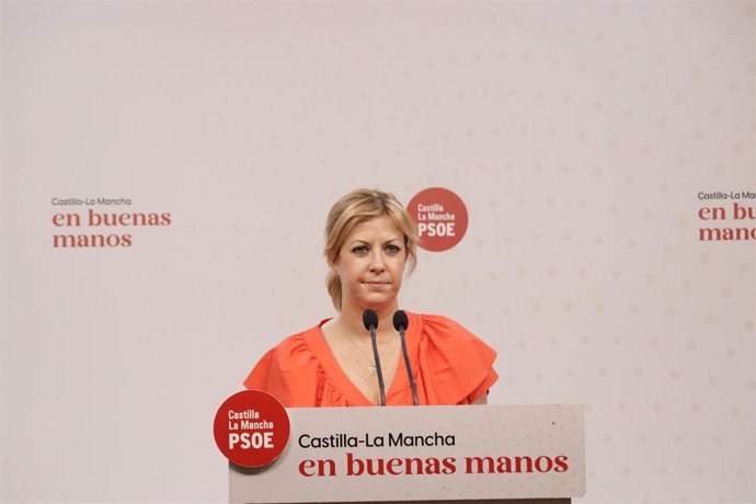La portavoz del grupo socialista en las Cortes de Castilla-La Mancha, Ana Isabel Abengózar