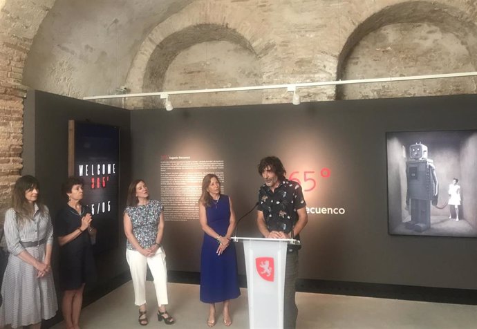 Presentación de la exposición de fotografía '360º', de Eugenio Recuenco