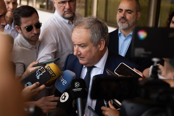 El ministre d'Indústria i Turisme, Jordi Hereu, durant un acte institucional per la celebració del 50 aniversari de la fàbrica de Heineken