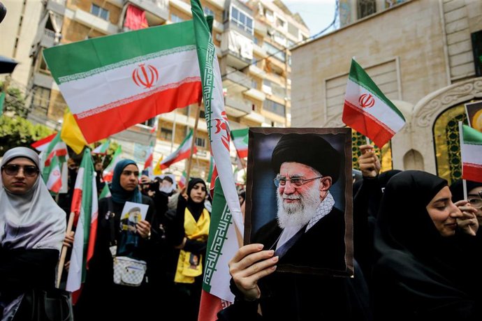Protesta de apoyo a Irán en la capital de Líbano, Beirut