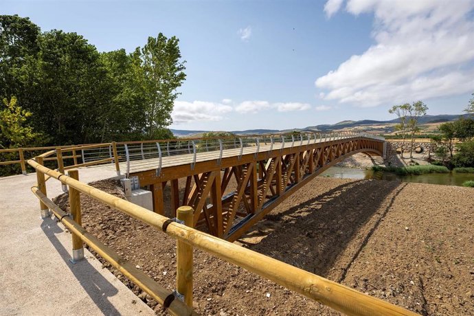 Finalizan las obras del Paseo Fluvial de la Comarca de Pamplona entre Ibero y Etxauri.