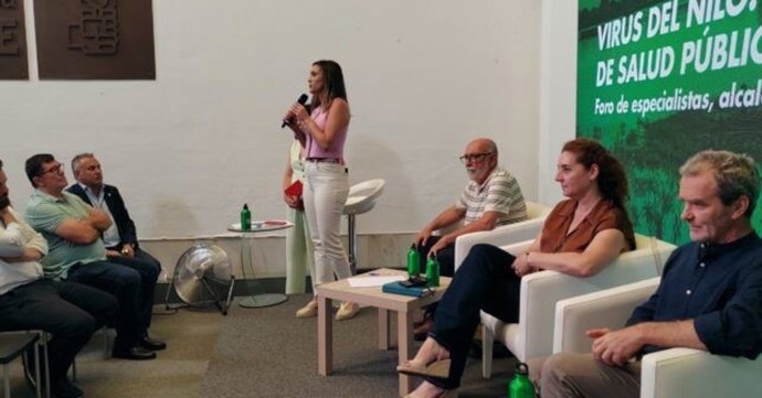 Imagen del foro 'Virus del Nilo: un problema de salud pública', celebrado por el PSOE-A.