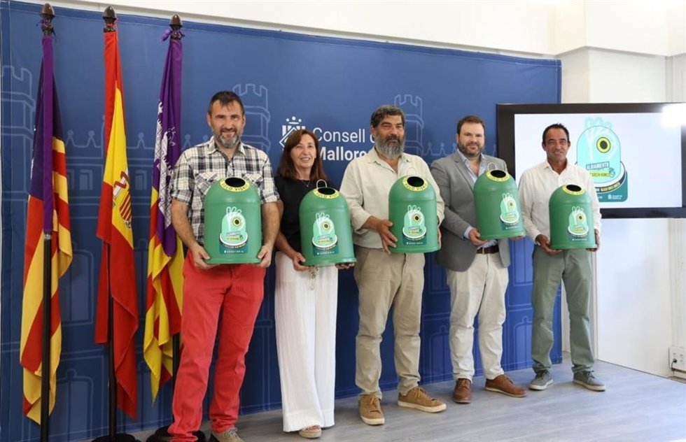 El Consell de Mallorca y Ecovidrio promueven el reciclaje en las viviendas de alquiler turístico.
