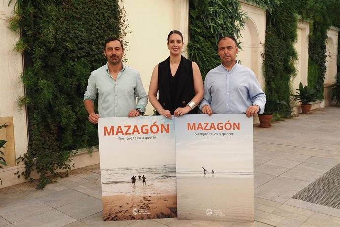 Presentación de la campaña 'Mazagón siempre te va a querer'.