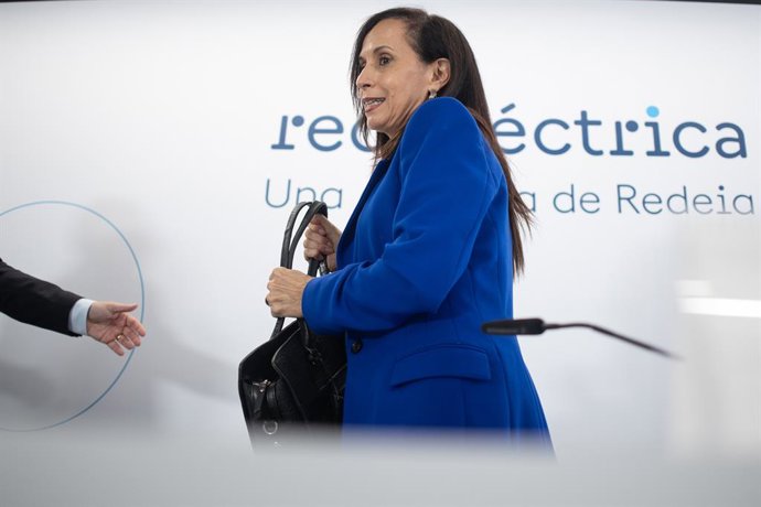 La presidenta no ejecutiva de Redeia, Beatriz Corredor, ofrecen una rueda de prensa en la sede de Red Eléctrica en Tres Cantos, a 18 de junio de 2025, en Tres Cantos, Madrid (España).