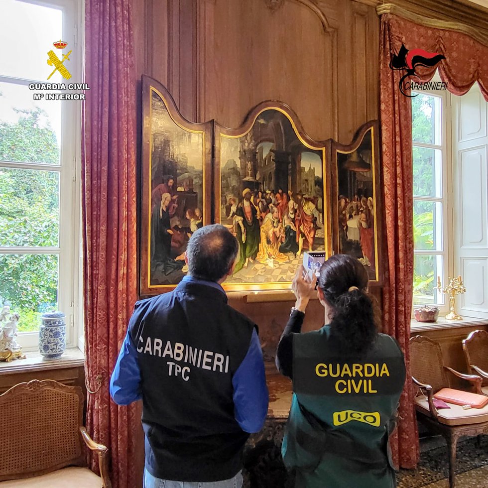 La UCO de la Guardia Civil recupera en Italia más de 60 bienes culturales exportados por un matrimonio alemán afincado en Marbella
