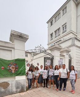 Miembros de la comunidad educativa del CEIP El Pedregal