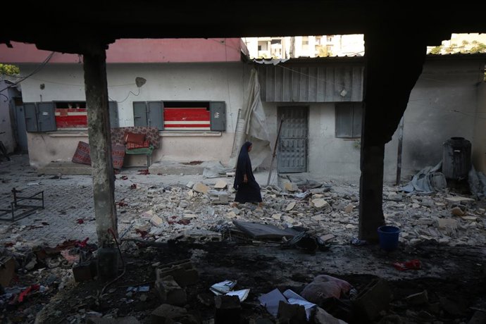 July 3, 2025, Gaza City, Gaza Strip, Palestinian Territory: A view of damage at Mustafa Hafez School and the tents around it following the Israeli attacks in Gaza City, Gaza on July 3, 2025