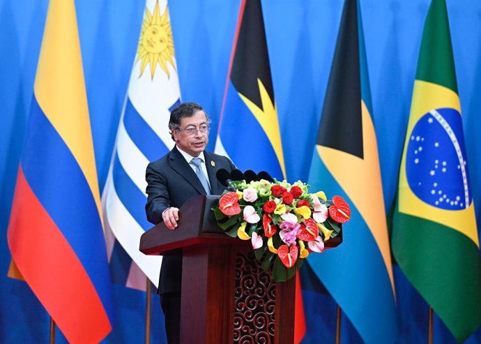 Archivo - BEIJING, May 13, 2025  -- Colombian President Gustavo Petro, also rotating president of the Community of Latin American and Caribbean States (CELAC), delivers a speech at the opening ceremony of the fourth ministerial meeting of the China-CELAC 