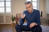 Foto: ¿Pueden los medicamentos causar colitis microscópica? Analizan los seis más comunes y esto que dice la ciencia