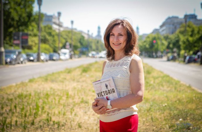 La Premio Planerta Paloma Sánchez-Garnica recorre Berlín con su trilogía literaria, ambientada en la ciudad