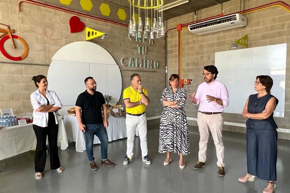 El concejal de Empleo, Formación y Contratación, Álvaro Valdés, participa en un encuentro propiciado por el Centro Europeo de Empresas e Innovación de Cartagena (CEEIC) y el Instituto de Fomento