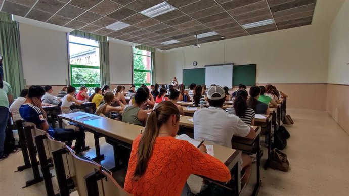 Archivo - Prueba extraordinaria de la EBAU.