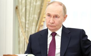 HANDOUT - 23 June 2025, Russia, Moscow: Russian President Vladimir Putin looks on during a meeting with Iranian Foreign Minister Abbas Araghchi. Photo: ---/Kremlin/dpa - ATTENTION: editorial use only and only if the credit mentioned above is referenced in