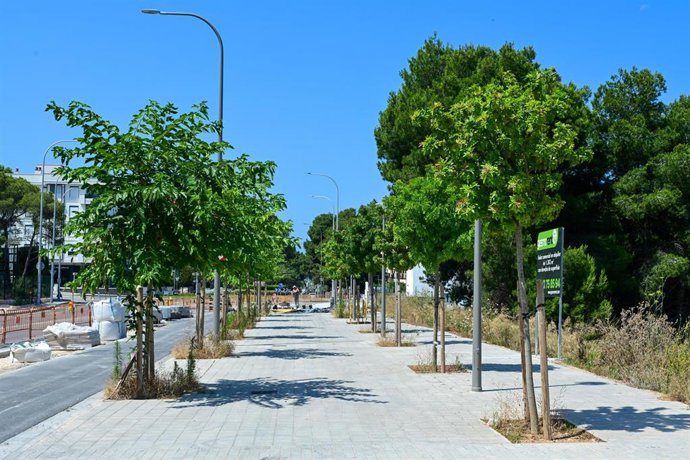 Nuevas zonas peatonales del Camí de les Meravelles.