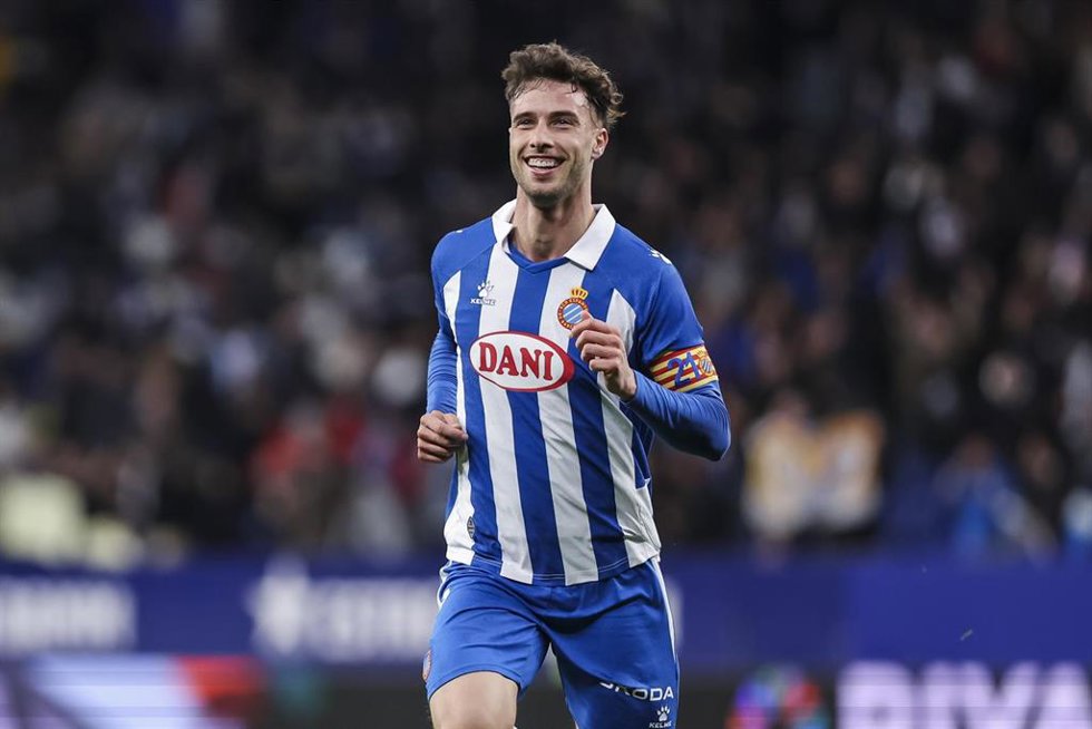 Archivo - Javi Puado of RCD Espanyol celebrates a goal during the Spanish league, La Liga EA Sports, football match played between RCD Espanyol and Real Valladolid at RCDE Stadium on January 17, 2025 in Barcelona, Spain.