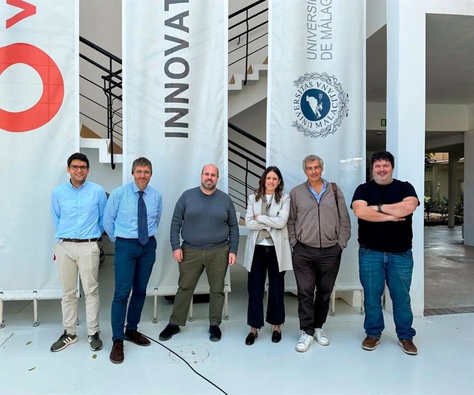 La UMA y Vodafone colaboran para mejorar las comunicaciones móviles utilizando chips fotónicos