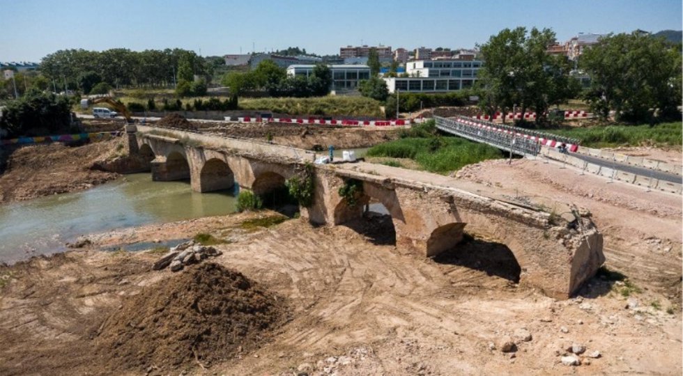 Puente histórico de Riba-roja